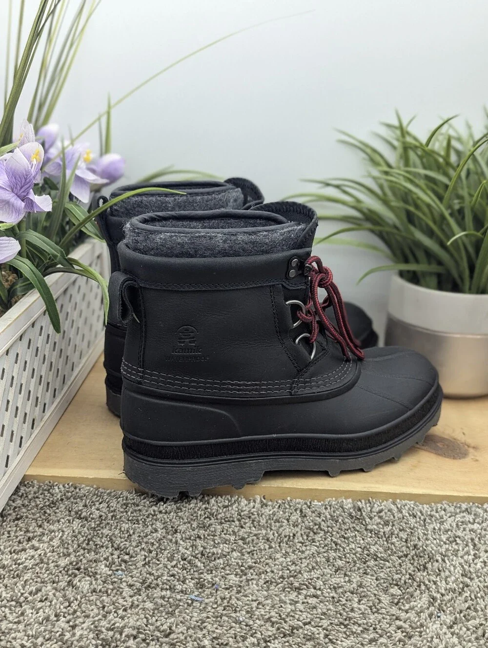 Kamik Banff Winter Insulated Waterproof Mens Size 9 Boots Cold Weather